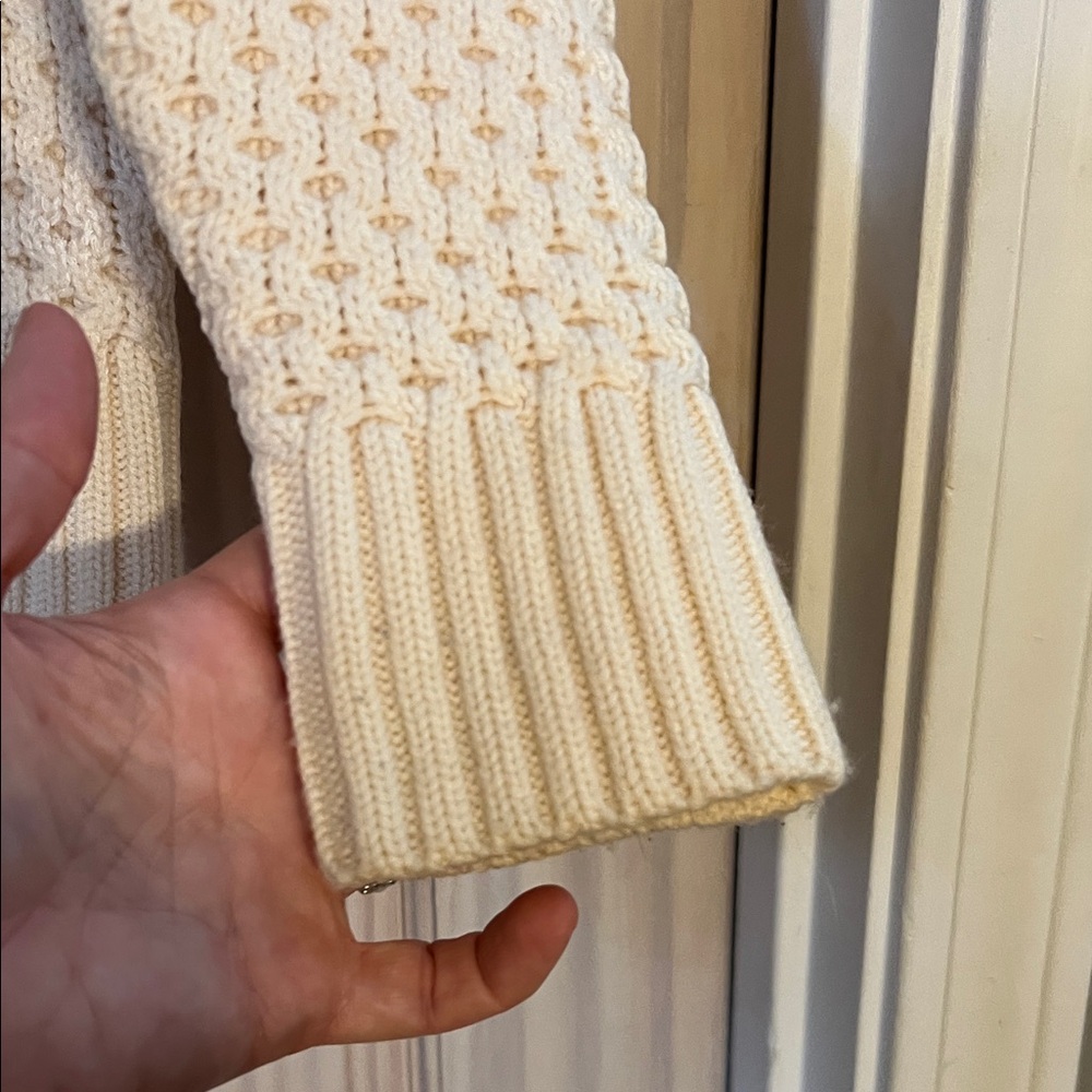 ๐๐ MILLY Small GUC Chevron Knit Sweater - Cream, Pink, and Red - Picture 6 of 13